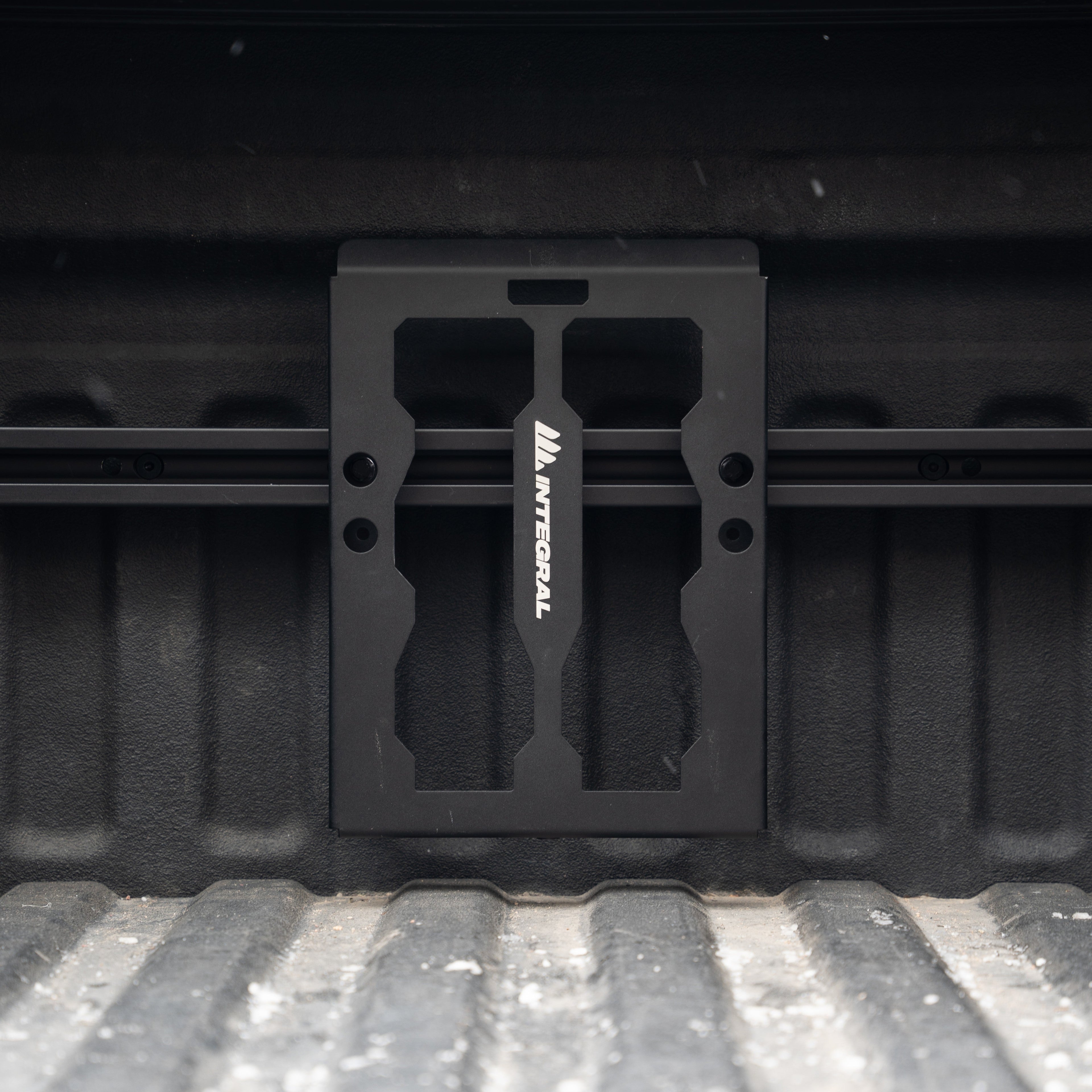 Integral Bulkhead Rail with Panel Kit - Super Duty (2017+) - Compatible with Milwaukee Tool Packout Organizers