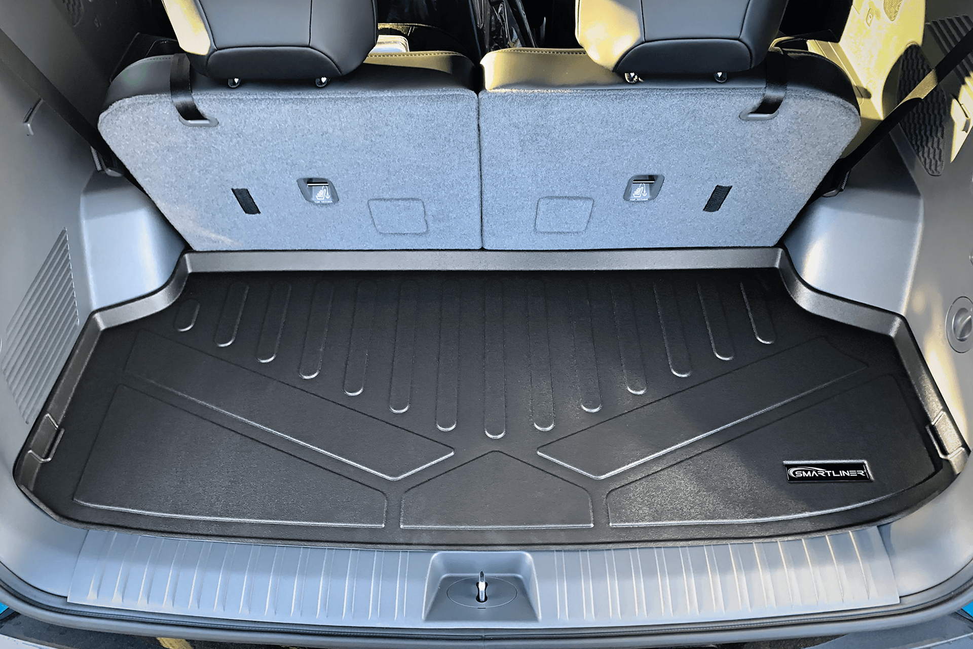 SMARTLINER Custom Fit Floor Liners Compatible With 2024 - 2025 Kia EV9 (2nd Row Bench Seat)
