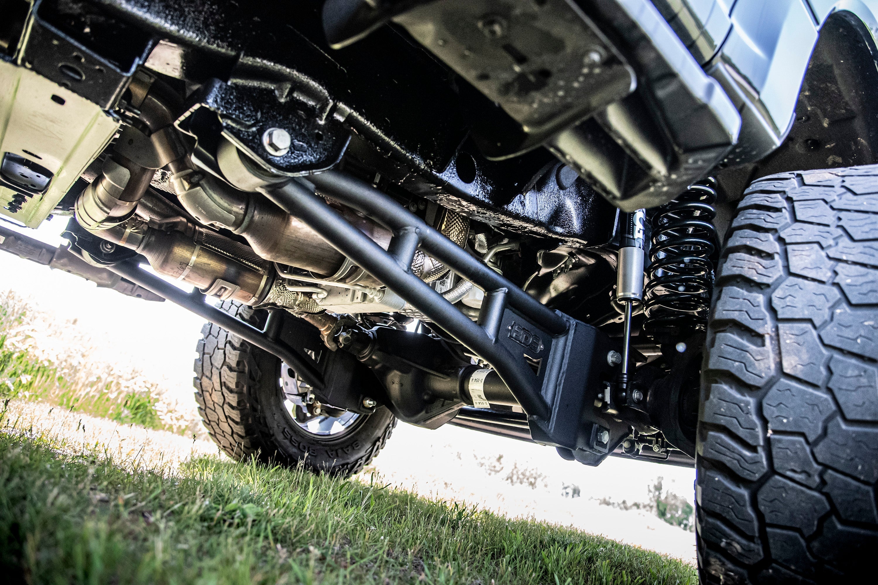 3 Inch Lift Kit w/ Radius Arm | Ford F250/F350 Super Duty (23-25) 4WD