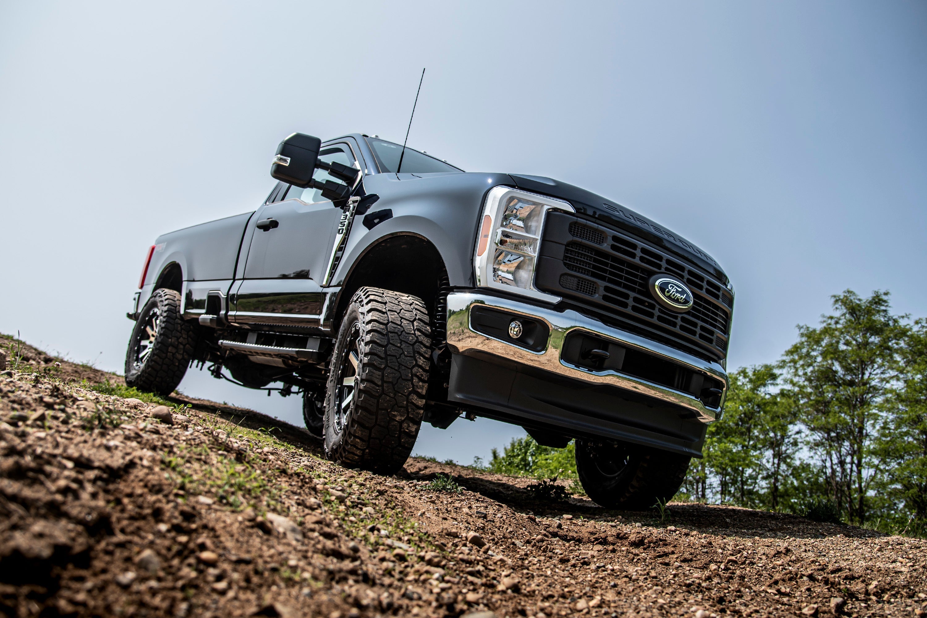 3 Inch Lift Kit w/ Radius Arm | FOX 2.5 Coil-Over Conversion - Performance Elite | Ford F250/F350 Super Duty (23-25) 4WD
