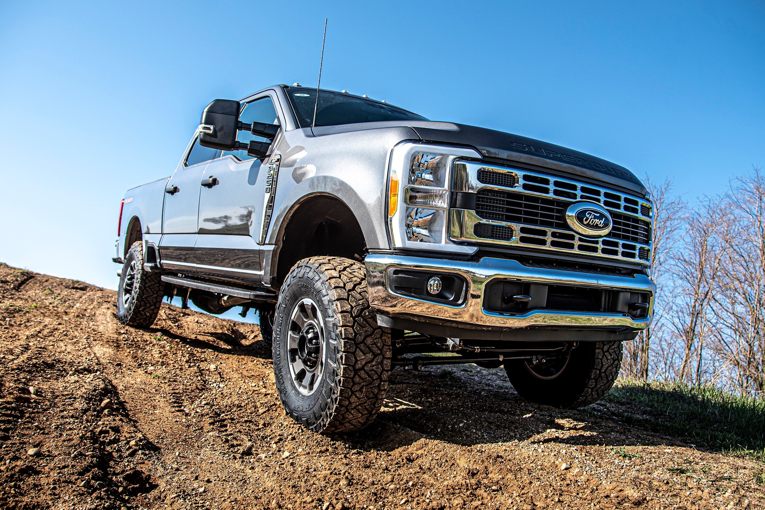 5 Inch Lift Kit w/ Radius Arm | Ford F250/F350 Super Duty (23-26) 4WD | Gas