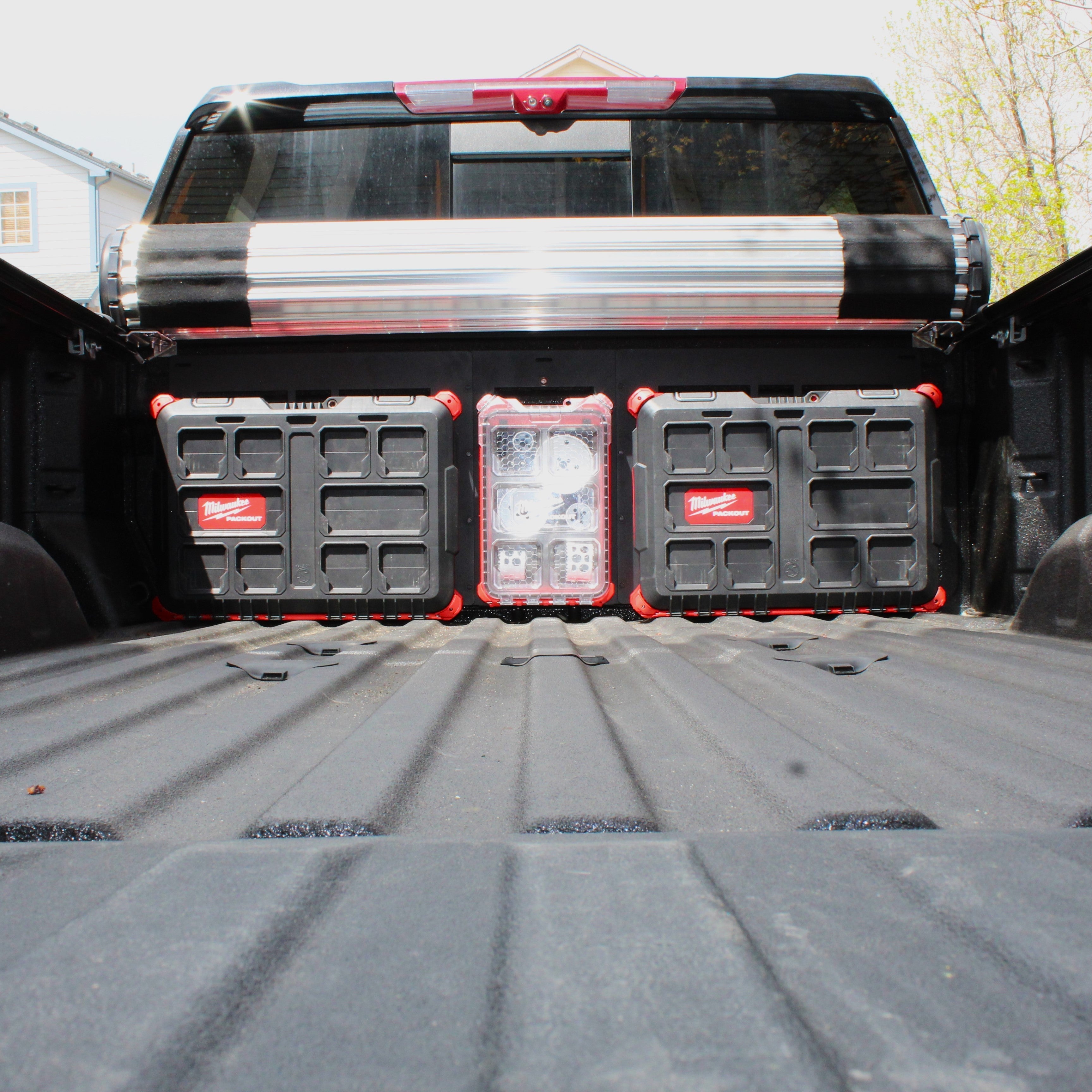 Integral Bulkhead Plate - Chevrolet Silverado & GMC Sierra 1500 (2019+) & HD (2020+) - Compatible with Milwaukee Tool Packout Organizers