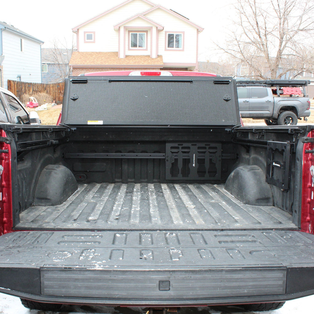 Integral Bulkhead Rail with Panel Kit - Super Duty (2017+) - Compatible with Milwaukee Tool Packout Organizers