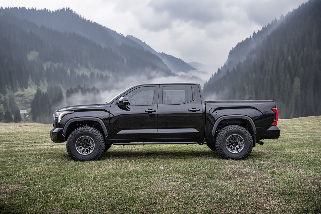 2.25 Inch Lift Kit | FOX 3.0 Internal Bypass Factory Race Series | Toyota Tundra  (22-25) 4WD