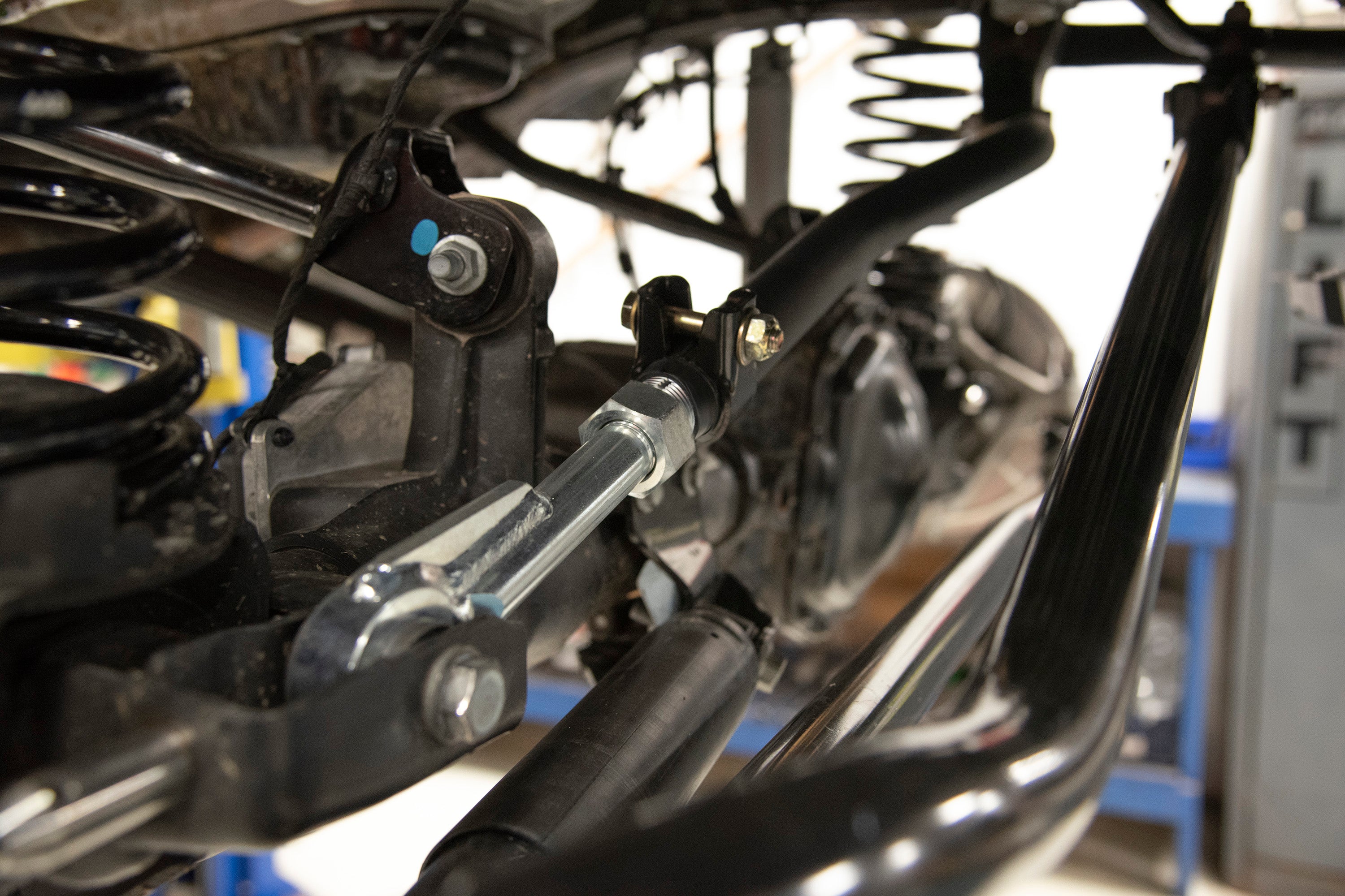 Front Adjustable Track Bar | Jeep Wrangler JL (18-25) and Gladiator JT (20-25)
