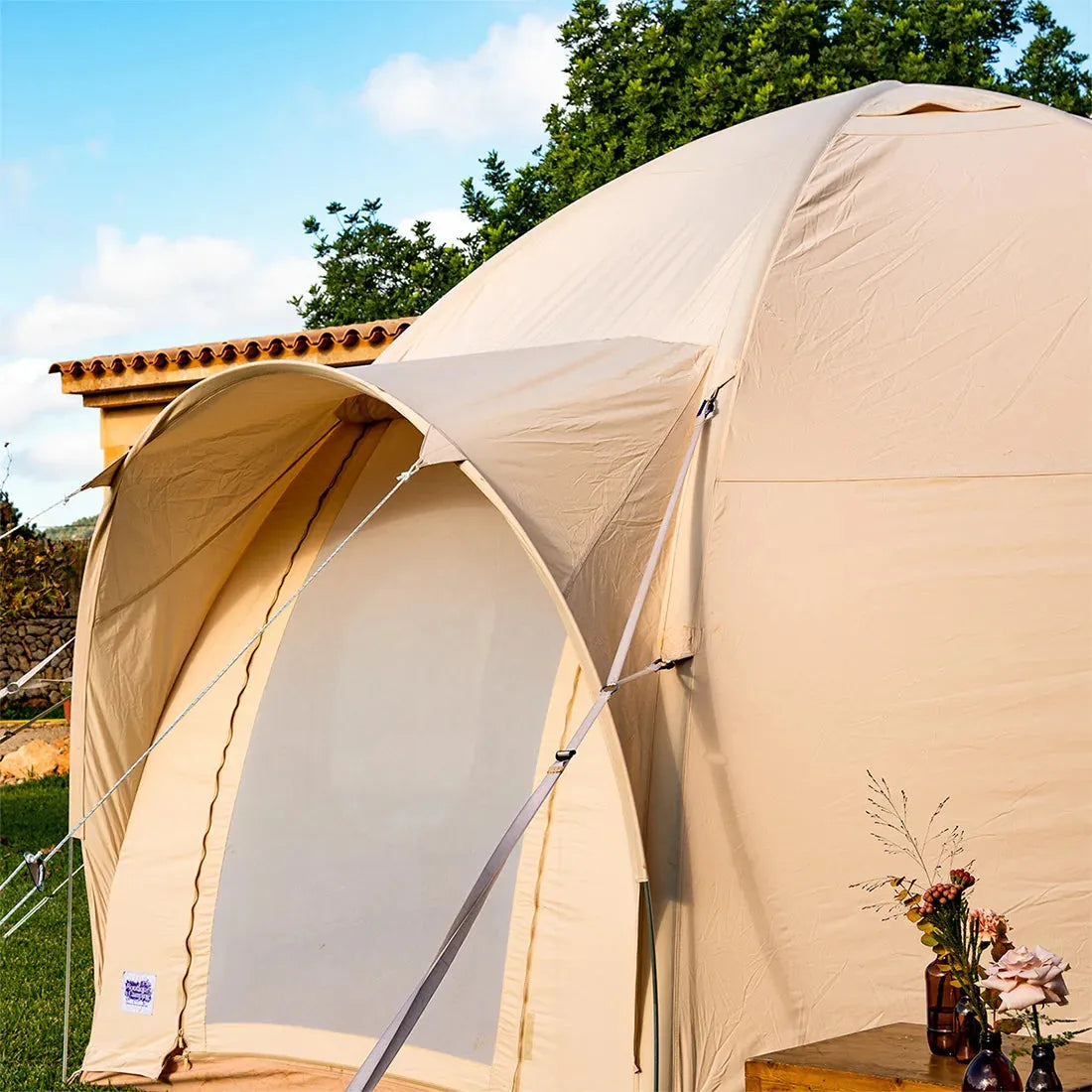 Nova Air Dome Tent