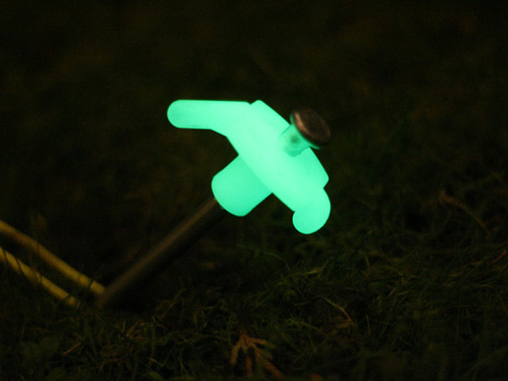20x Heavy-duty Glow in the Dark Pegs in a Recycled Box