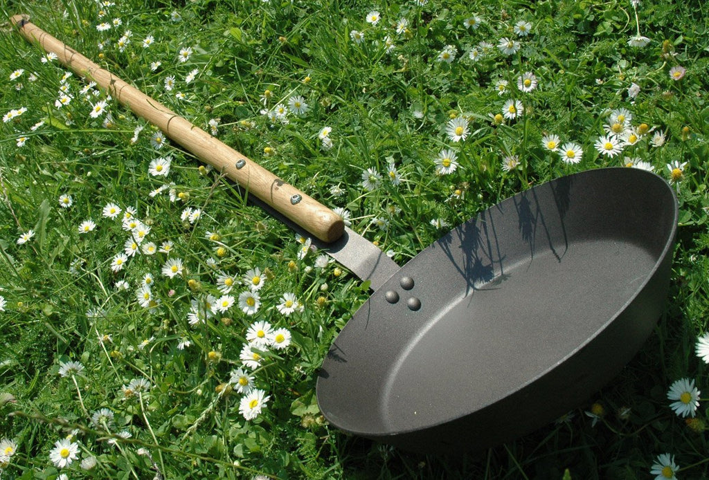 Shropshire Made Spun Iron 10” Campfire Pan - Netherton Foundry