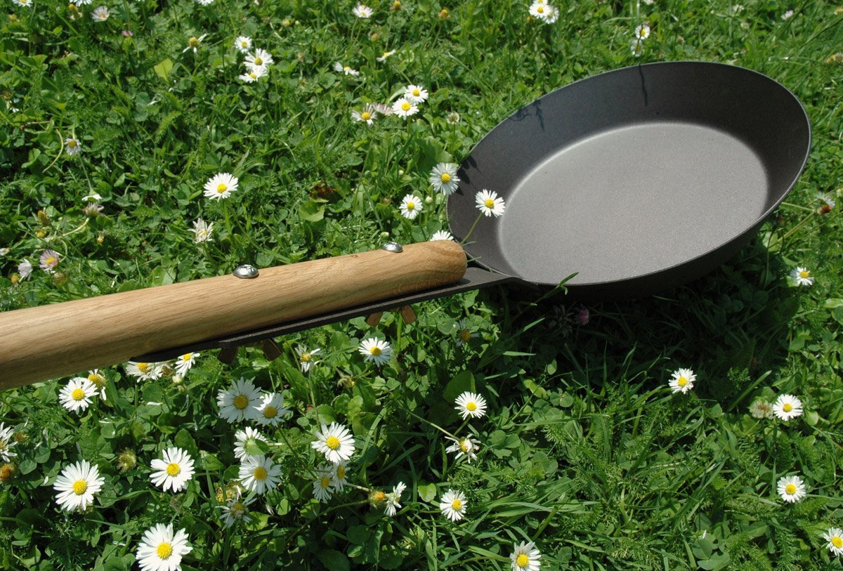 Shropshire Made Spun Iron 10” Campfire Pan - Netherton Foundry