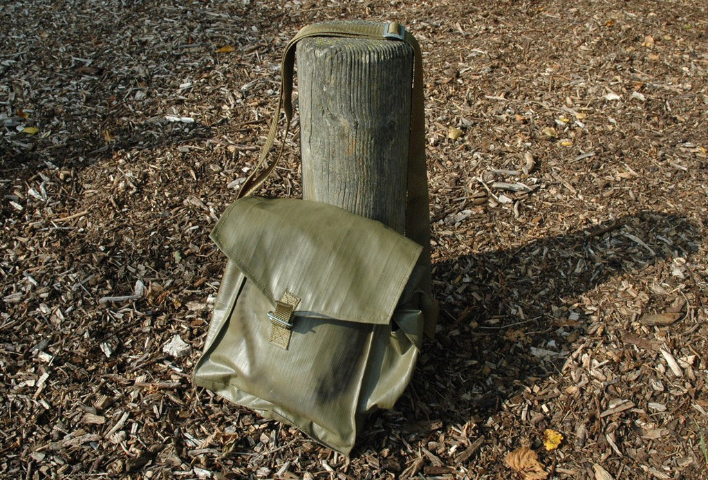 Shropshire Made 8” Iron Pan with Satchel - Netherton Foundry