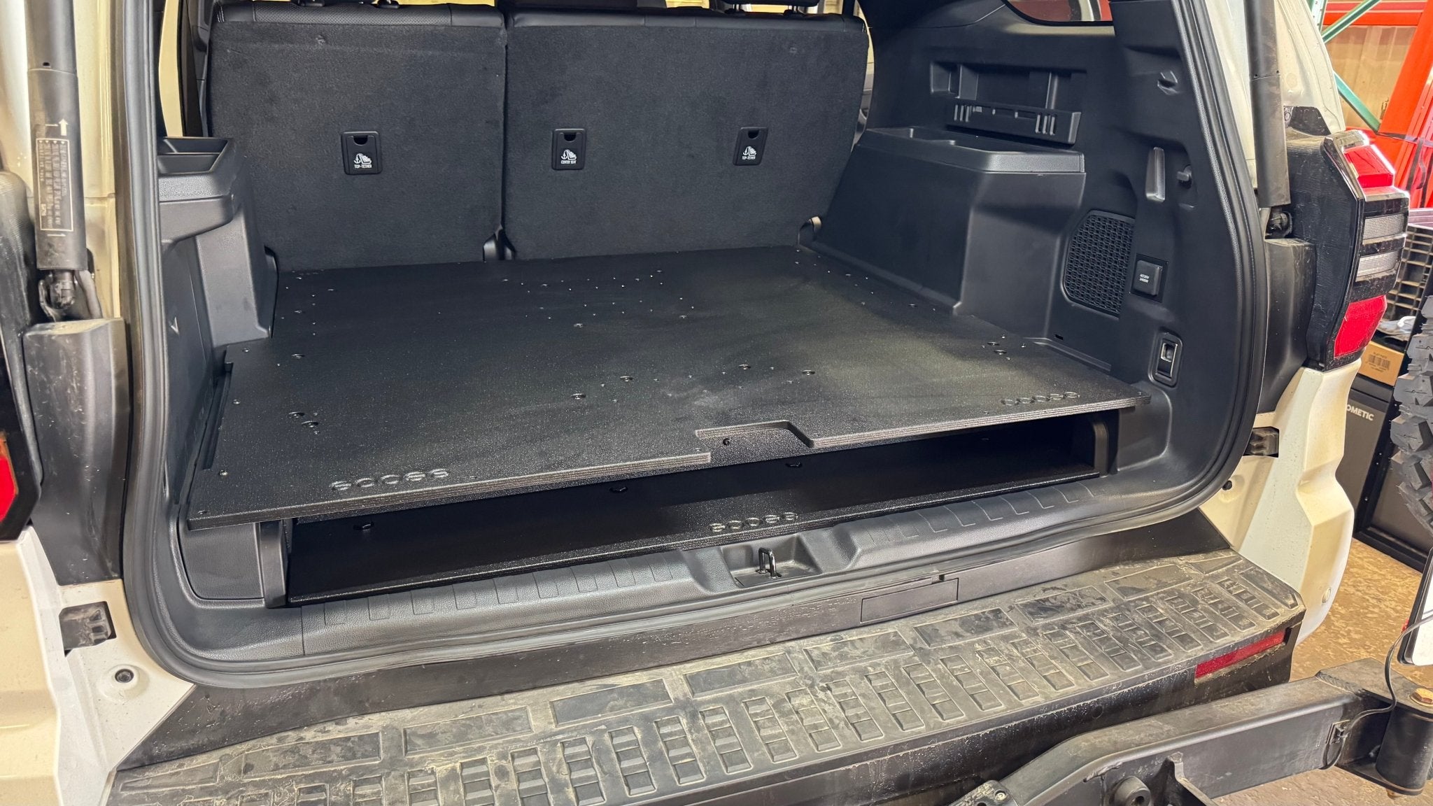 Toyota - 4Runner - 2025-Present - 6th Gen - Hybrid - Explore Series - Rear Plate System